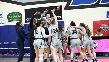 Stanavich Scores Game-High 25 Points as No. 2 Women's Basketball Overcomes 19-Point Deficit to Advance to ECC Championship Final for First Time With 59-48 Win Over No. 3 STAC